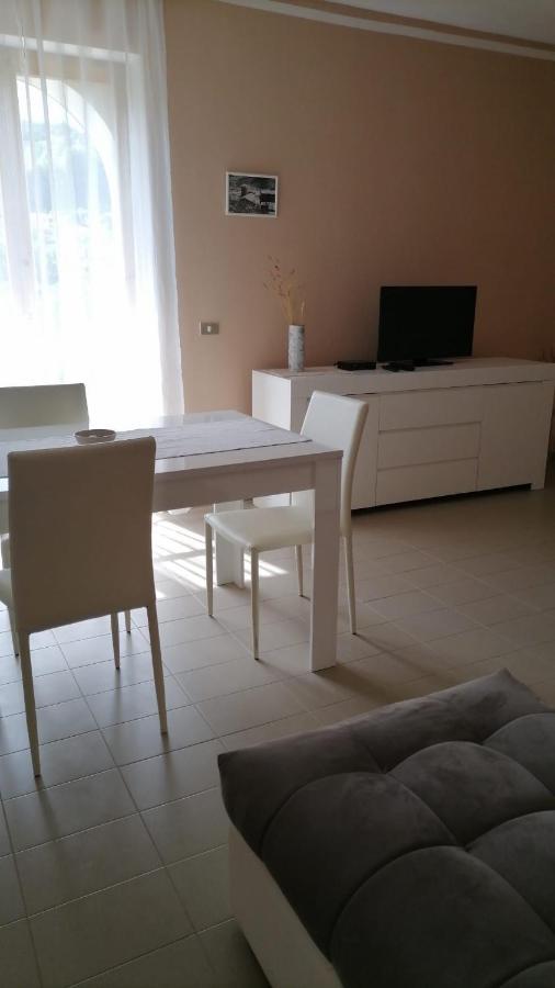 Casa Vacanze "Ellen" Bianchi Kültér fotó